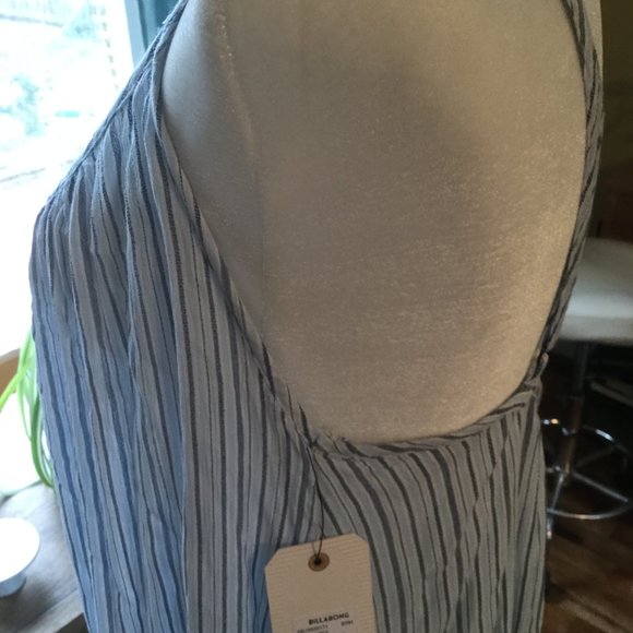 Billabong blue and white pinstripe mini dress new with tags - Picture 4 of 5